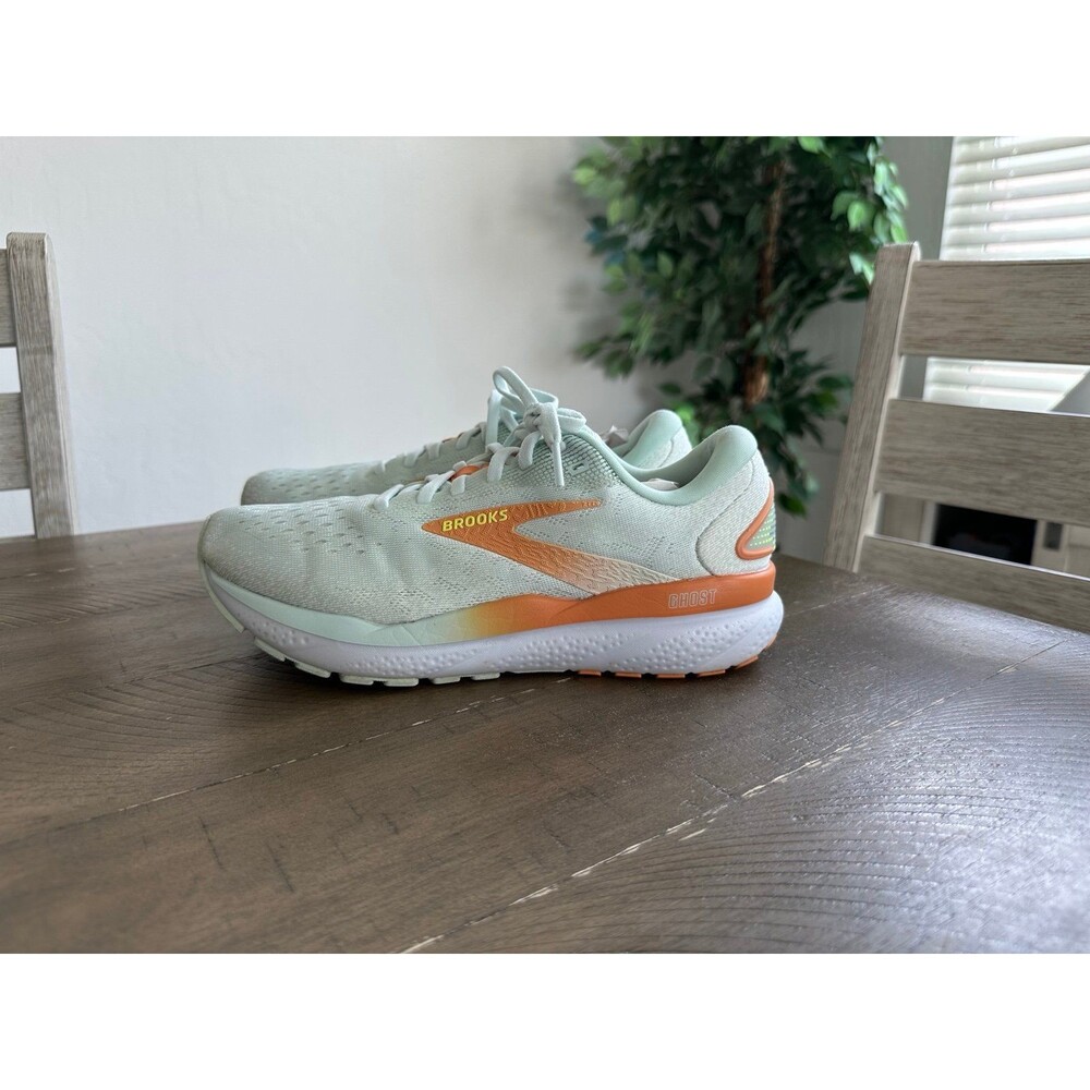 Brooks Ghost 16 Womens 7.5 B Running Shoes Mint Green Orange Athletic Sneakers